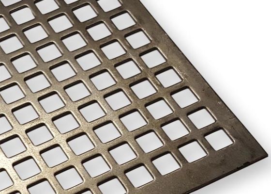 Het vierkante Gat Geperforeerde Metaalscherm verstrekt Meer Groot Omloopgebied voor het Filtreren, het Onderzoeken en Ventilatie