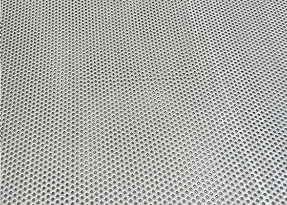 Het micro- die Gat perforeerde Metaal door CNC de Hoge snelheid van de Ponsenmachine, Fijne Precisie en Prikken wordt gemaakt