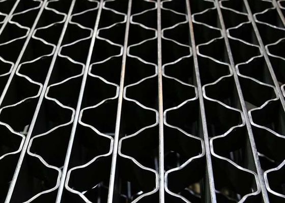 Vastgenagelde Grating heeft Hoge Ladingscapaciteit, Antislipoppervlakte voor Vloer, Gang, Treden, Brug, Dekking