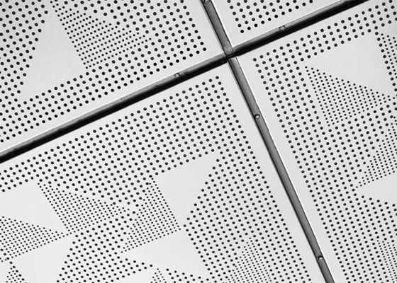 1.5 mm dikte aluminium geperforeerd metalen plafond monolithisch uiterlijk voor retrofits