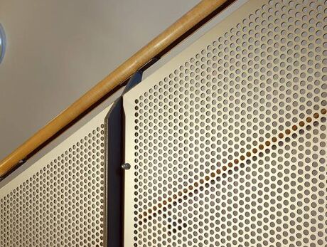 Uitgebreid geperforeerd metaaldraadnet Hoogsterkte Flexibel ontwerp Geschikt voor beveiligingshekken en ventilatiesystemen