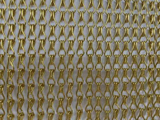 Goud geanodiseerd aluminium haakketen metalen gordijn met gemengde haakgroottes 1,5 1,6 2,0 mm in 6063 legering