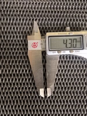 Heavy Load Metal Conveyor Belt Balanced Weave Mild Steel 18A 1.6mm Draad 5mm Rod Pitch 4.3mm Zelftracking